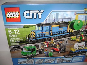 NEW LEGO 60052 CITY CARGO TRAIN 888 Pcs POWER FUNCTIONS TRACKS RETIRED A