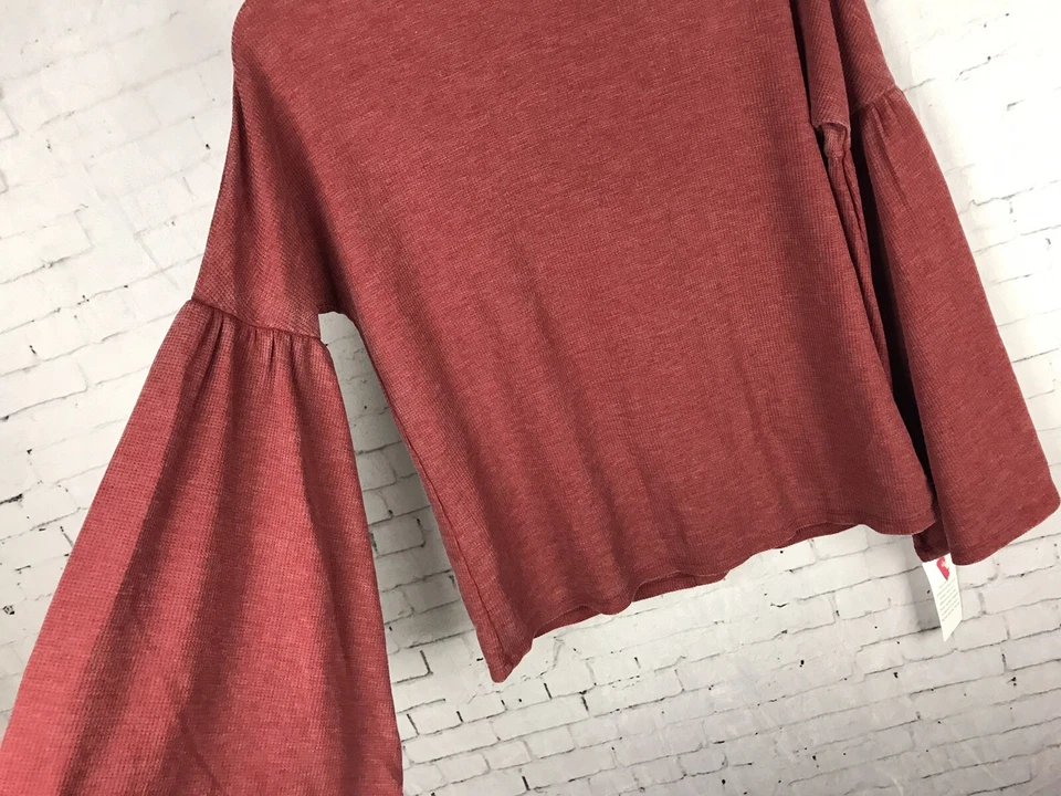 XHILARATION NUEVA CAMISA TÉRMICA PARA DORMIR XS MUJER ROJA CON MANGAS CAMPANA TOP (BAP) Foto 2 de 4