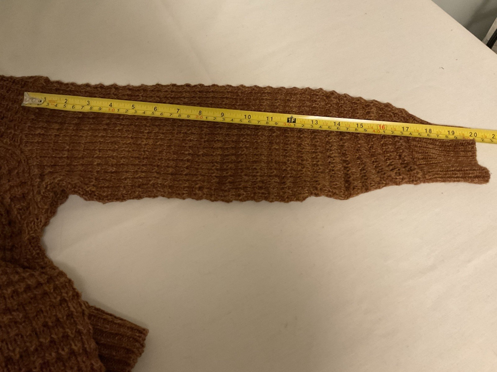 Universal Thread Women'sMedium Cropped Sweater Br… - image 7