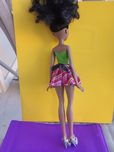 Barbie Disney Doll Tiana 2018 - Picture 5 of 9
