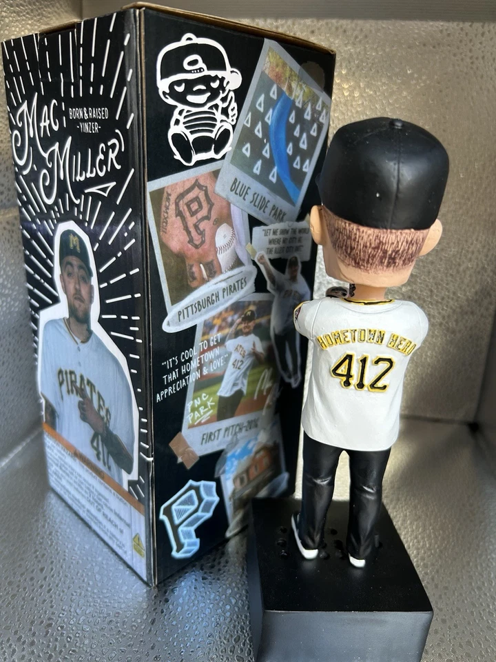 REGALO ESTADIO PIRATAS DE PITTSBURGH MAC MILLER BOBBLEHEAD 19/07/25 - NUEVO EN CAJA Foto 2 de 3