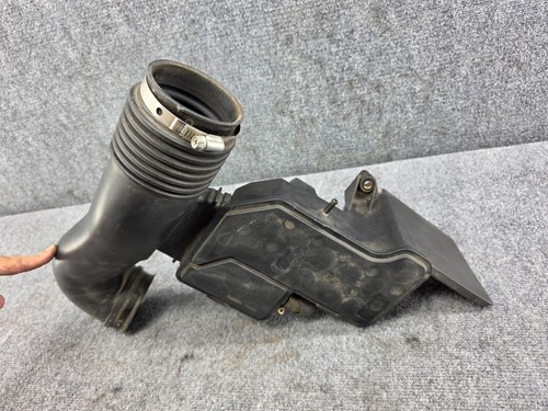2001-2006 LEXUS LS430 AIR INTAKE CLEANER FILTER TUBE DUCT - Picture 2 of 8