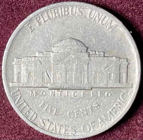 1977 Jefferson Nickel Misaligned Die MAD Error Coin - Picture 2 of 2