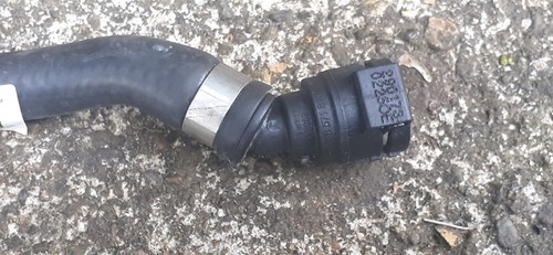 BMW X1 F48 1.5 1.8i PETROL B38c 2015-22 engine water coolant pipe hose conector - Picture 7 of 11