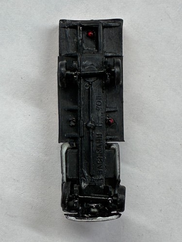 Bachmann Flatbed Delivery Truck with Stake Sides N-Scale Fast Shipping - Picture 6 of 6