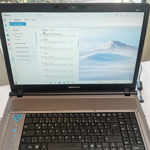 Medion P8612 XXL Cine 18 pulgadas 500 GB HDD Windows 10 2x GeForce DVDRW HDMI - Imagen 11 de 19