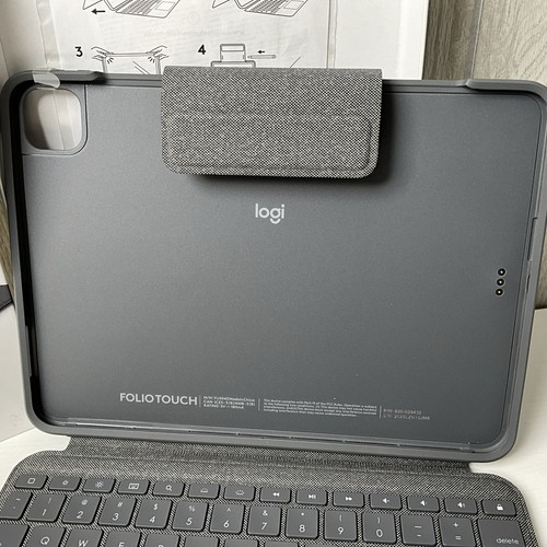 Logitech Folio Touch Keyboard Case for iPad Pro 11" 1st 2nd 3rd Gen - Picture 2 of 11