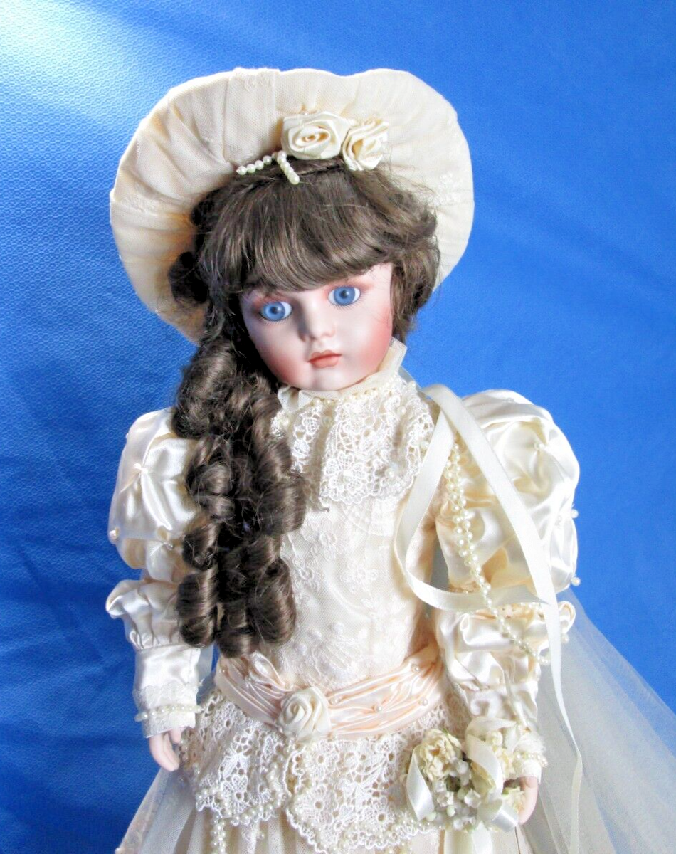 Franklin Heirloom Dolls 22