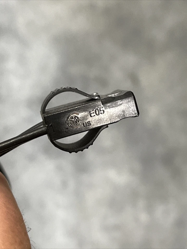 Corsair YESTONE P01001 CONNECTORS CABLE 4pin PCI-E / Peripheral to 6-Pin PCI-E - Image 4 of 4