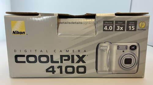 Nikon COOLPIX 4100 4.0MP Digital Camera - Silver E4100 with Accessories - Picture 18 of 18