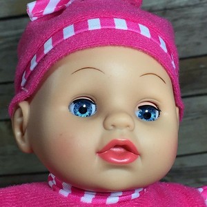 precio de muñeca cry baby