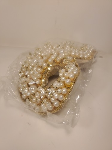 Grandin Road Exclusive Beaded Glam Mask w/ Pearls Halloween, Mardi Gras Theater - Picture 3 of 8