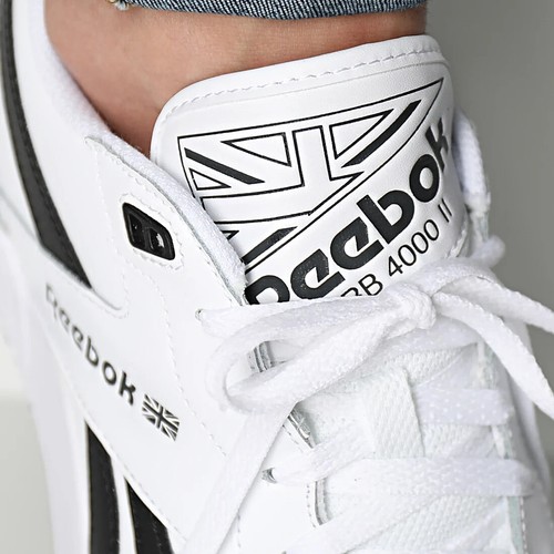 Scarpe da ginnastica classiche Reebok in pelle tutte le taglie bianco nero prezzo consigliato £ 99 RCBB4WB - Foto 11 di 12