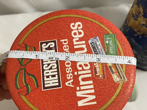 2 item lot Hershey's chocolate Christmas tins vintage - Picture 21 of 24