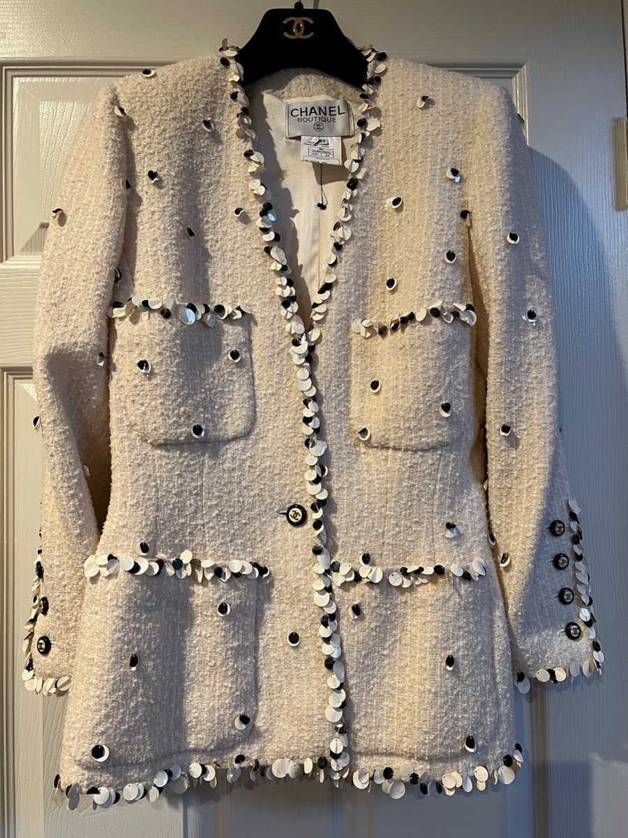 CHANEL 1995P BOUTIQUE MUSEUM ECRU BLACK TWEED EMBELLISHED CHANEL 1995P BOUTIQUE MUSEUM ECRU BLACK TWEED EMBELLISHED