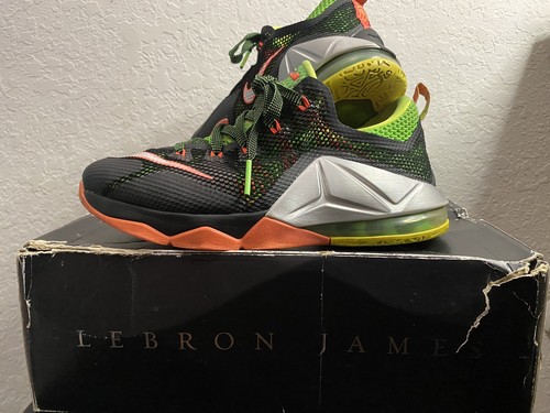 LEBRON JAMES XII✨Nike LOW REMIX NEGRO VOLT VERDE Talla 7 Mujer✨ - Imagen 10 de 14
