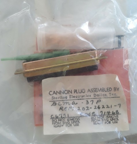 ITT Cannon DCMA-37P 37 Position D-Sub Plug, Male Pins Connector - Picture 2 of 3