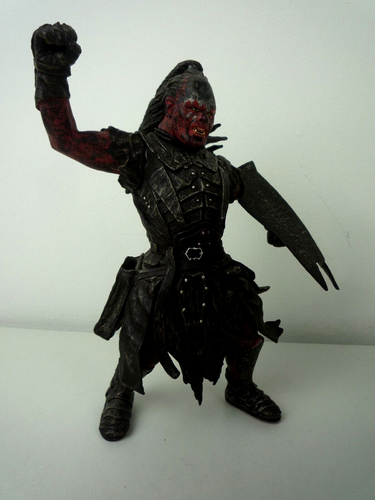VINTAGE 2001 APPLAUSE HERR DER RINGE 9" URUK HAI LURTZ FIGUR MIT SCHILD - Bild 8 von 8
