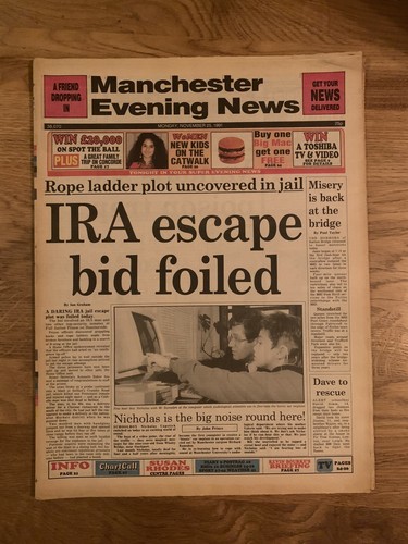 FREDDIE MERCURY DEATH Manchester Evening Newspaper 25th November 1991 Queen - Afbeelding 1 van 2