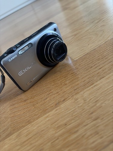 Fotoapparat; Casio High Speed Exilim; EX-ZR10 - Bild 2 von 4