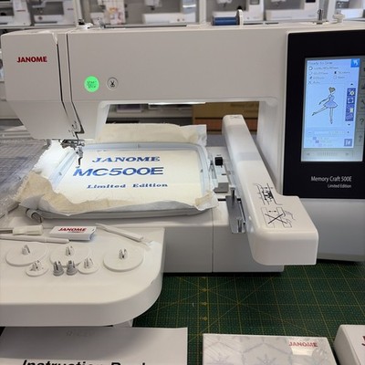 Janome Memory Craft 500 LE. Stickmaschine mit Extras. Garantiert