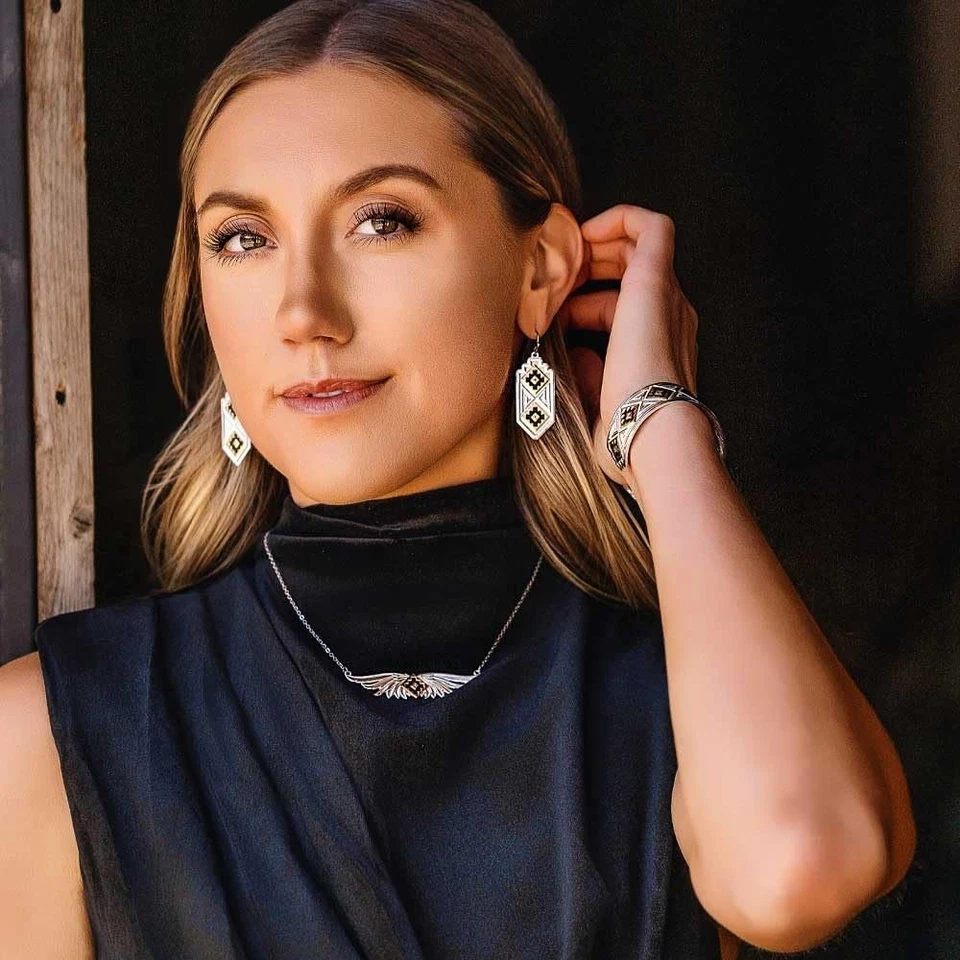 Brincos feitos na América Montana Silversmiths Southwestern Resilience - Imagem 3 de 4