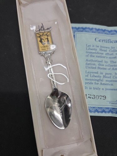 Liberty 1886 - 1986 - Vintage Souvenir Spoon Collectible - In Package - Picture 5 of 6