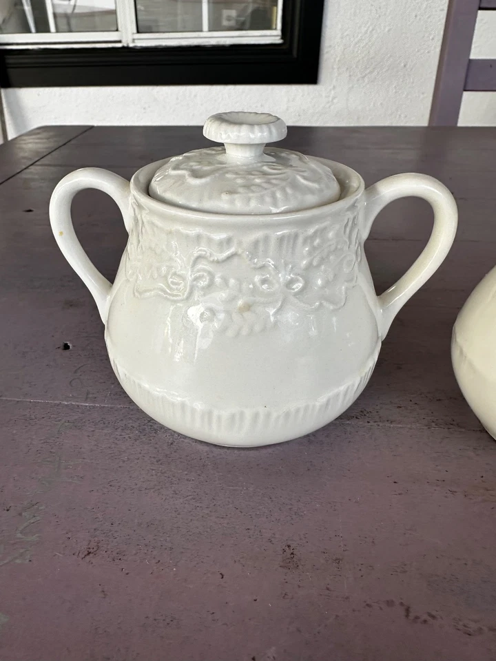 Juego de leche y azúcar Ralph Lauren Wedgwood China Claire Foto 2 de 4