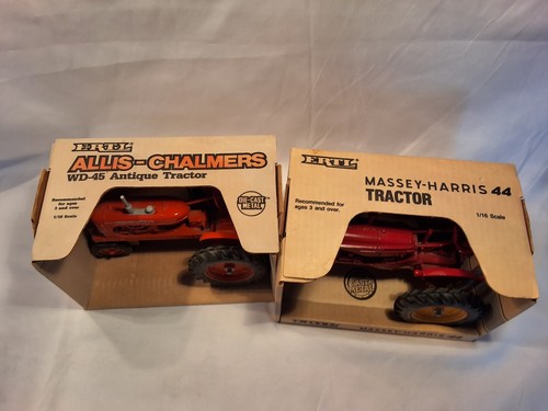 Ertl 1/16 Scale Model Allis Chalmers WD-45 Massey Ferguson 44 Die Cast Tractor - Picture 4 of 6