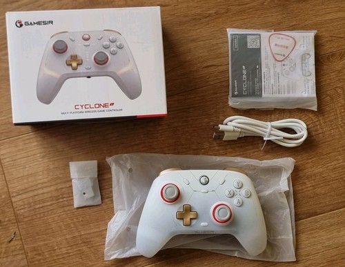 GAMESIR Cyclone 2 Pro Wireless Controller for Switch,PC,Android,iOS. TMR Sticks - Picture 8 of 8
