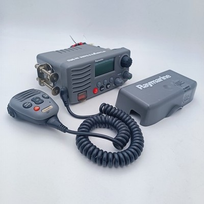 Raymarine RAY55E Marine DSC Class D VHF 25W E43037 RAY55 Wasserdicht GPS DSC ...
