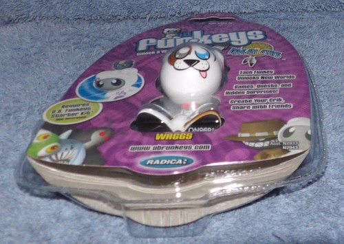 UB FUNKEYS DREAM STATE 2008 WAGGS SET BLANCO CON MARRÓN - Imagen 6 de 8