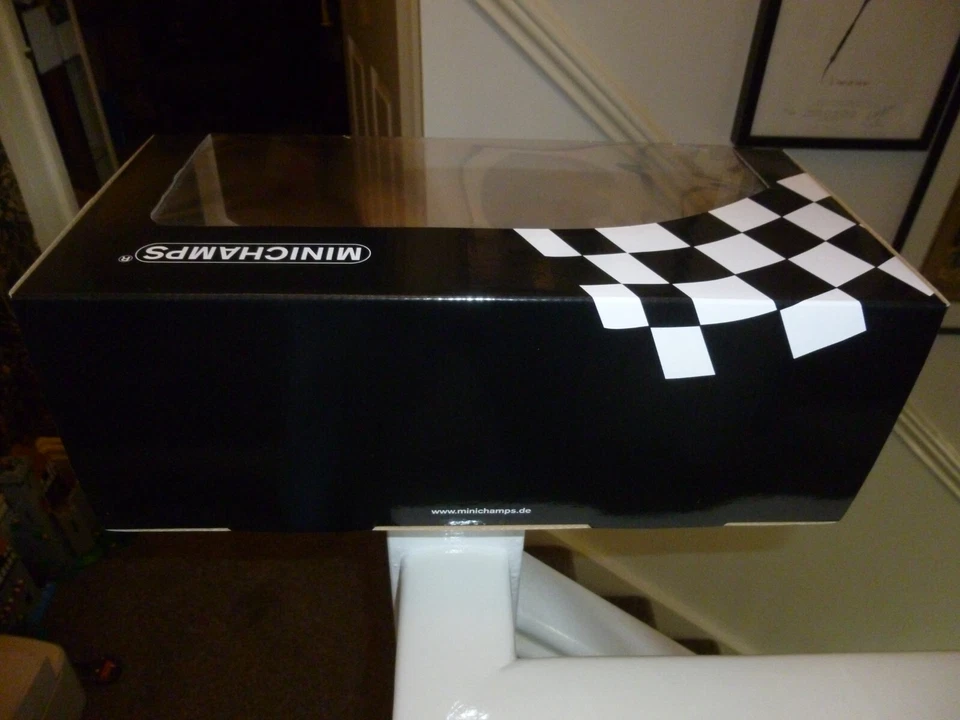 Minichamps 18th James Hunt World Champion Collection McLaren Ford M23 - Image 3 of 4