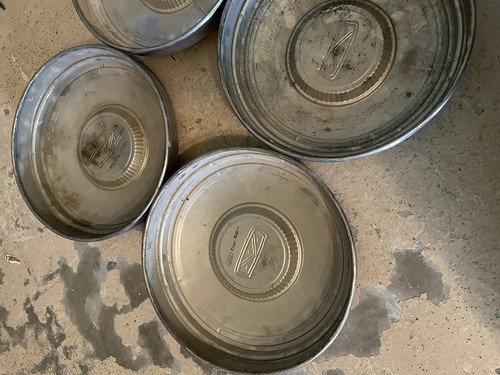 Vintage OEM 1968-74 Ford F-150, Falcon, Fairlane 10.5" SS Hubcaps C8AA 1130 D - Picture 7 of 8