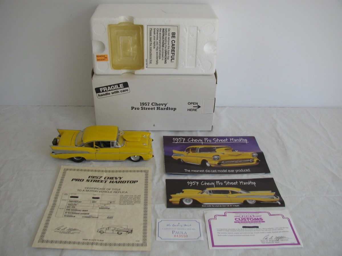 Danbury Mint 1/24 Scale Yellow Diecast 1957 Chevy Bel Air Pro