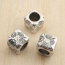 10pcs 10.6mm,hole:6mm Antiqued Silver Little Flowers Spacer Beads G1347