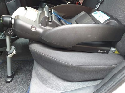 maxi cosi easyfix isofix
