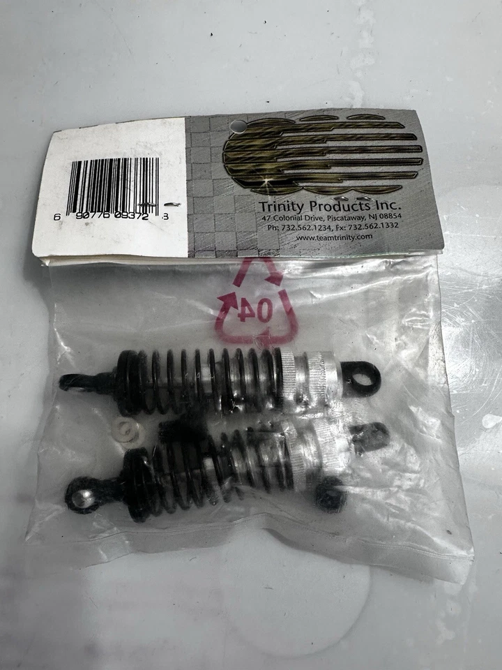 Team Trinity TRI32106 Rear Aluminum Set  - Image 2 of 2