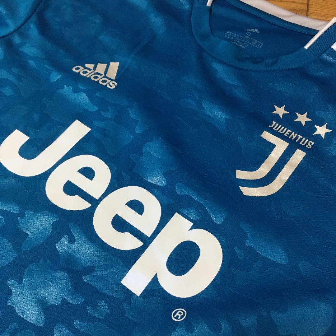 【極美品！】19/20 ユヴェントスFC ♯7 C・ロナウド【Mサイズ】3rd s-l400.jpg
