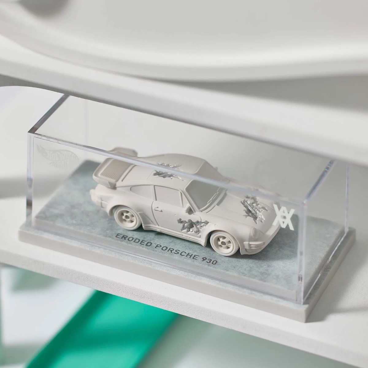 Hot Wheels Porsche 930、Rodger Dodger セット Hot Wheels Porsche 930、Rodger Dodger セット