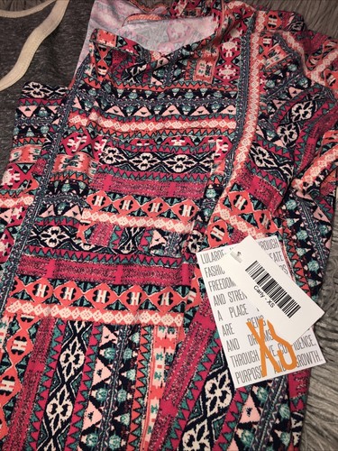LuLaRoe 1 Julia 1 Nicole 1 Maxi 2 Carly 2 Cassie 3 Irma Top Lot 10 Size XS NWT - Picture 14 of 19