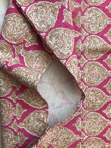 RAOUL TEXTILES Sari Fuchsia Pink Paisley Linen Throw Pillow Cover New - Picture 3 of 3