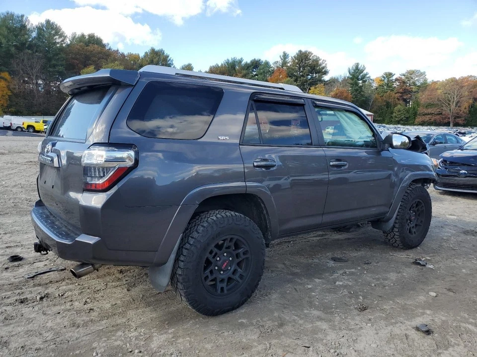 Used Rear Left Door Assembly Rear Side fits: 2016 Toyota 4 runner electric windo - Imagem 3 de 4