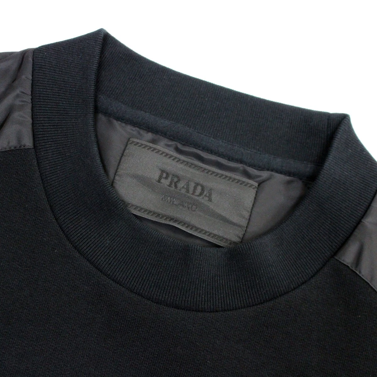 2 Felpa Prada UJL21A 10UF nera con logo taglia XL