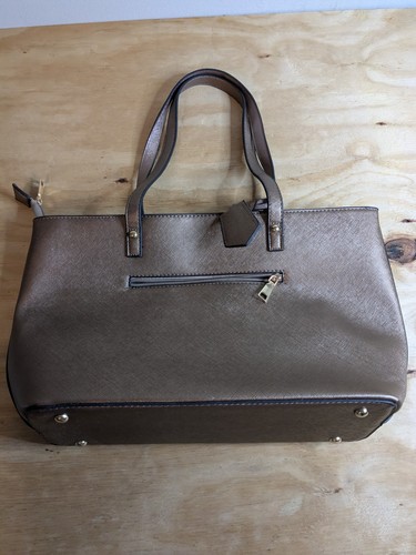 Elim & Paul Bronze Metallic Shoulder Bag Matching Wristlet w/bag charm Large Bag - Picture 4 of 15