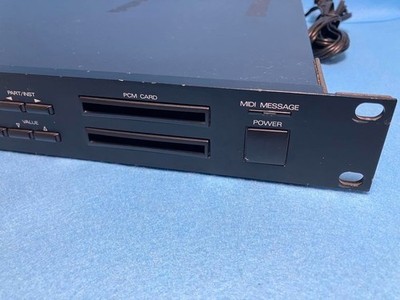 Roland U220 U-220 Sound Module Synthesizer Rackmount Tested