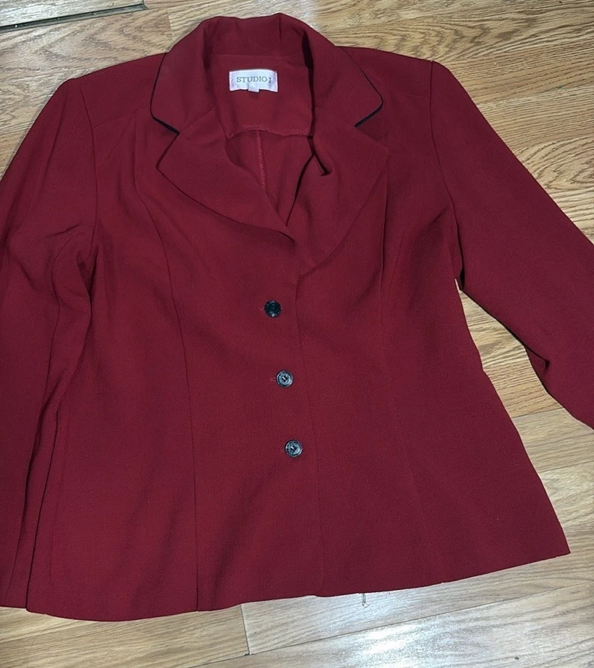 Suit Studio Women Three Button Red Blazer Size 16 Foto 2 de 4
