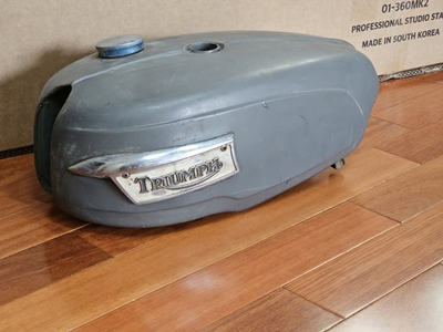 #ad #ad Triumph Gas Tank Vintage $220.00