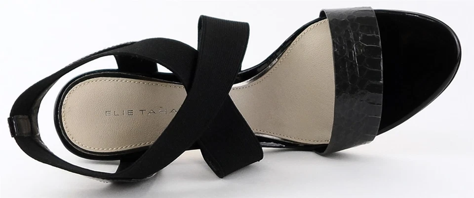 Sandálias de designer elásticas cobra patente preta ELIE TAHARI INDIA US$ 275 7,5 EUR 38 - Imagem 3 de 4