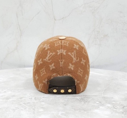 Louis Vuitton New Monogram Carry-On Leather Baseball Cap M M77292 147639974 - Picture 3 of 10